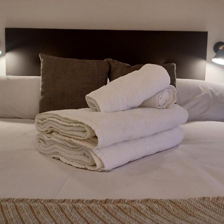 Apartamento Acogedor Junto A Calle Betis, Triana-Los Remedios Seville Exterior photo