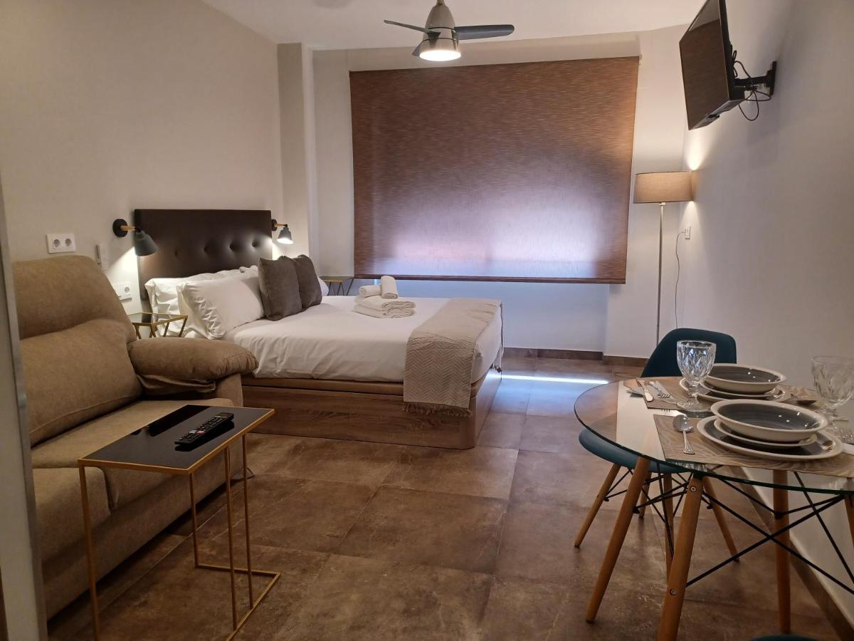 Apartamento Acogedor Junto A Calle Betis, Triana-Los Remedios Seville Exterior photo