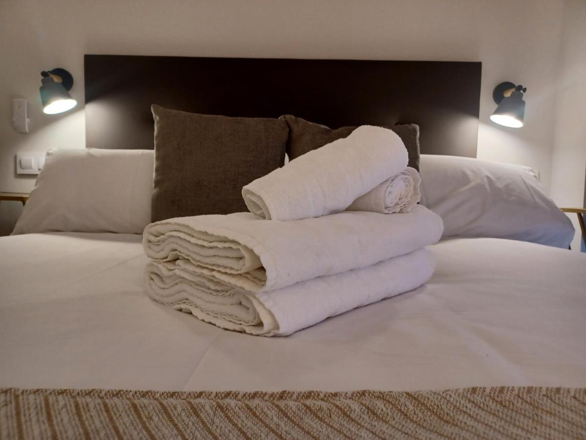 Apartamento Acogedor Junto A Calle Betis, Triana-Los Remedios Seville Exterior photo