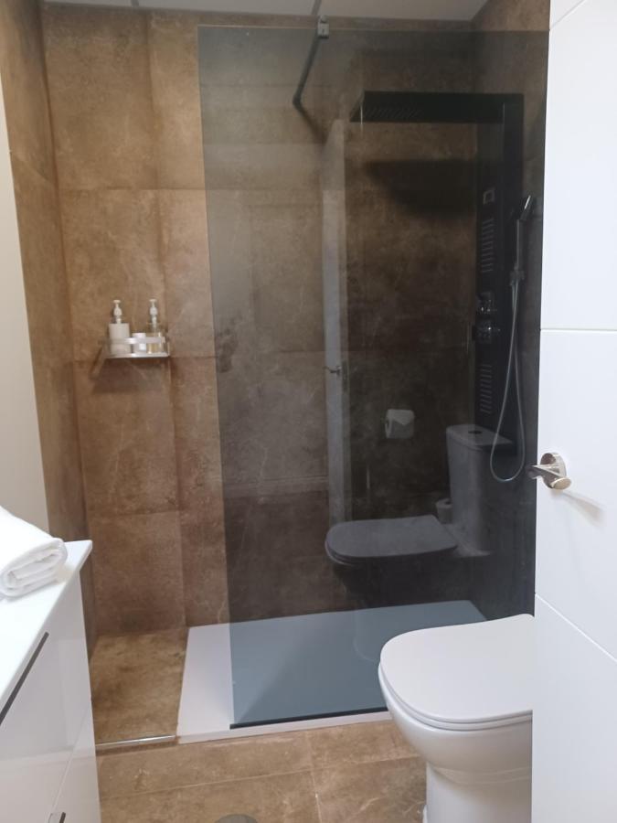 Apartamento Acogedor Junto A Calle Betis, Triana-Los Remedios Seville Exterior photo