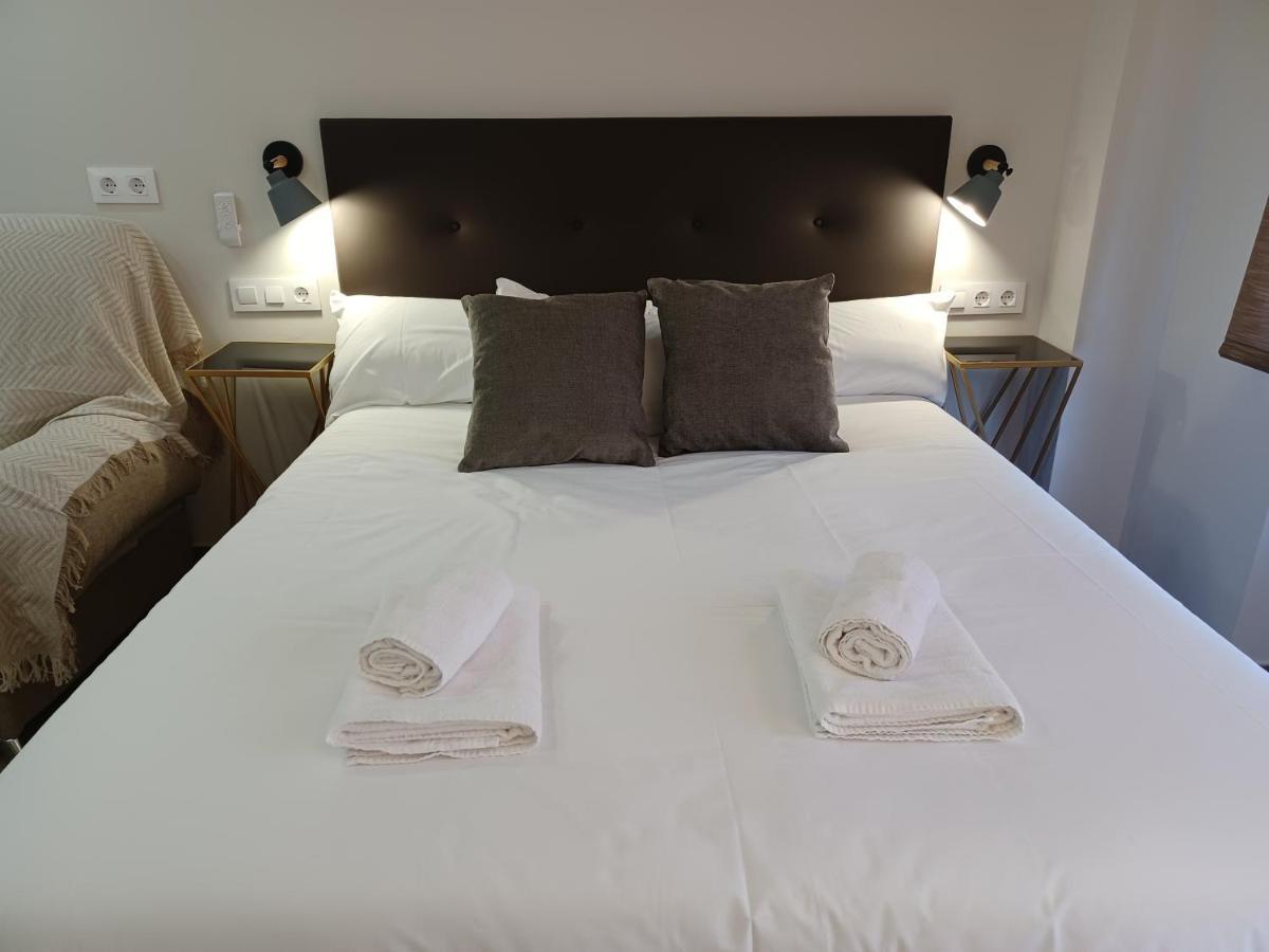 Apartamento Acogedor Junto A Calle Betis, Triana-Los Remedios Seville Exterior photo