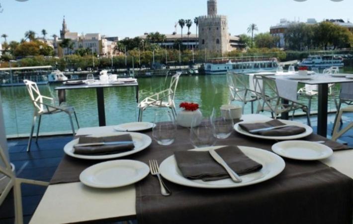 Apartamento Acogedor Junto A Calle Betis, Triana-Los Remedios Seville Exterior photo